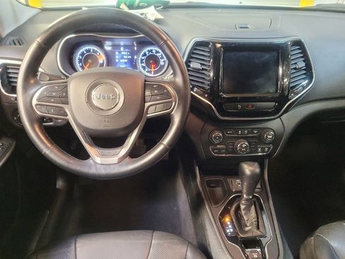 Used 2019 Jeep Cherokee Limited image 22