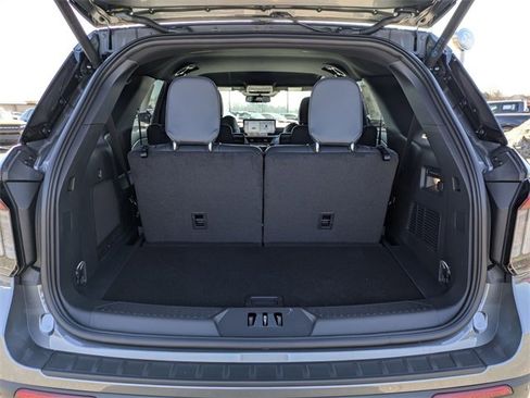 New 2026 Ford Explorer ST image 32