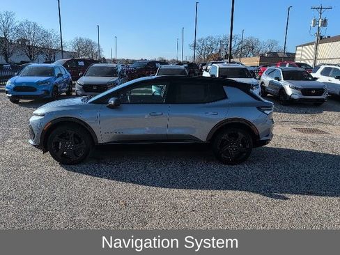 New 2026 Chevrolet Equinox EV RS image 3