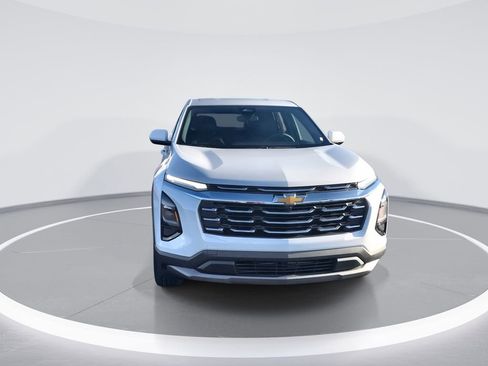 New 2026 Chevrolet Equinox LT image 3