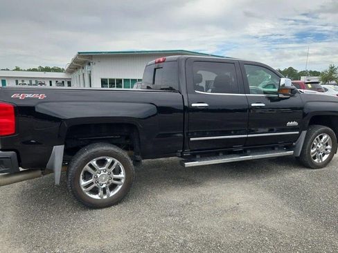 Used 2017 Chevrolet Silverado 2500 High Country w/ Duramax Plus Package AWD/4WD image 3