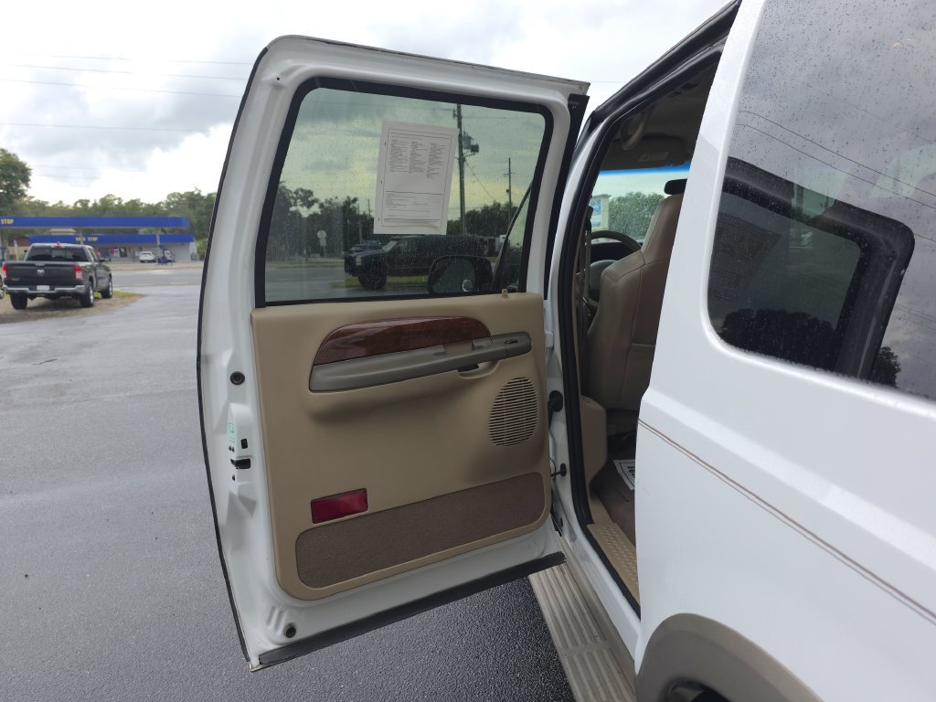 Used 2002 Ford Excursion Limited RWD image 12