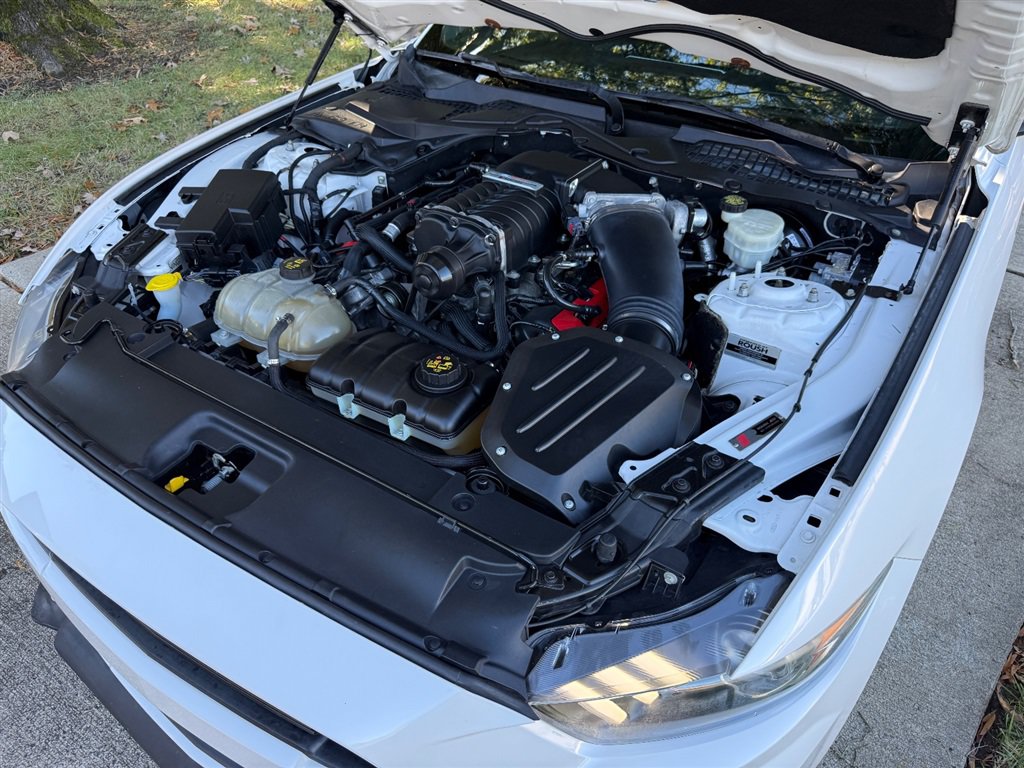 Used 2017 Ford Mustang GT Premium RWD image 72