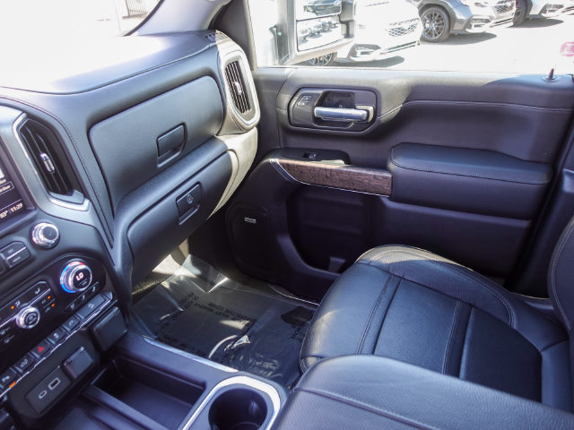 Used 2023 GMC Sierra 3500 Denali AWD/4WD image 25