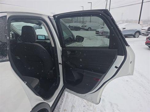 Certified 2022 Ford Escape SE w/ Cold Weather Package image 20