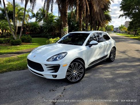 Used 2018 Porsche Macan Sport Edition image 9