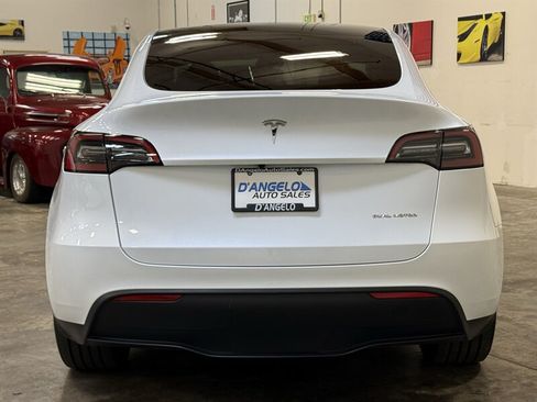 Used 2023 Tesla Model Y Long Range AWD/4WD image 6