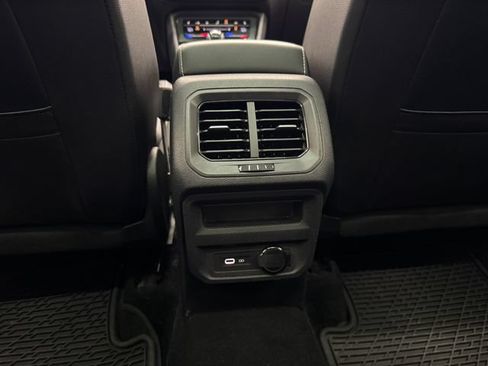 Used 2023 Volkswagen Tiguan SE R-Line FWD image 41