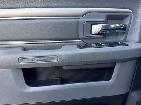 Used 2017 RAM 3500 Big Horn w/ Sport Appearance Group AWD/4WD image 11