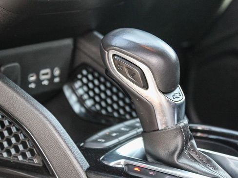 Used 2021 Chevrolet TrailBlazer LT w/ Premium Seating Package image 22