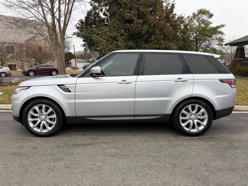 Used 2016 Land Rover Range Rover Sport HSE image 13