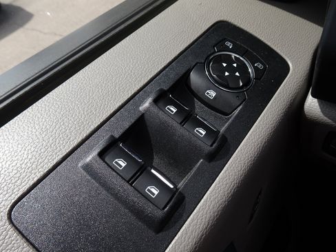 Used 2018 Ford F150 XL w/ Equipment Group 101A Mid AWD/4WD image 20