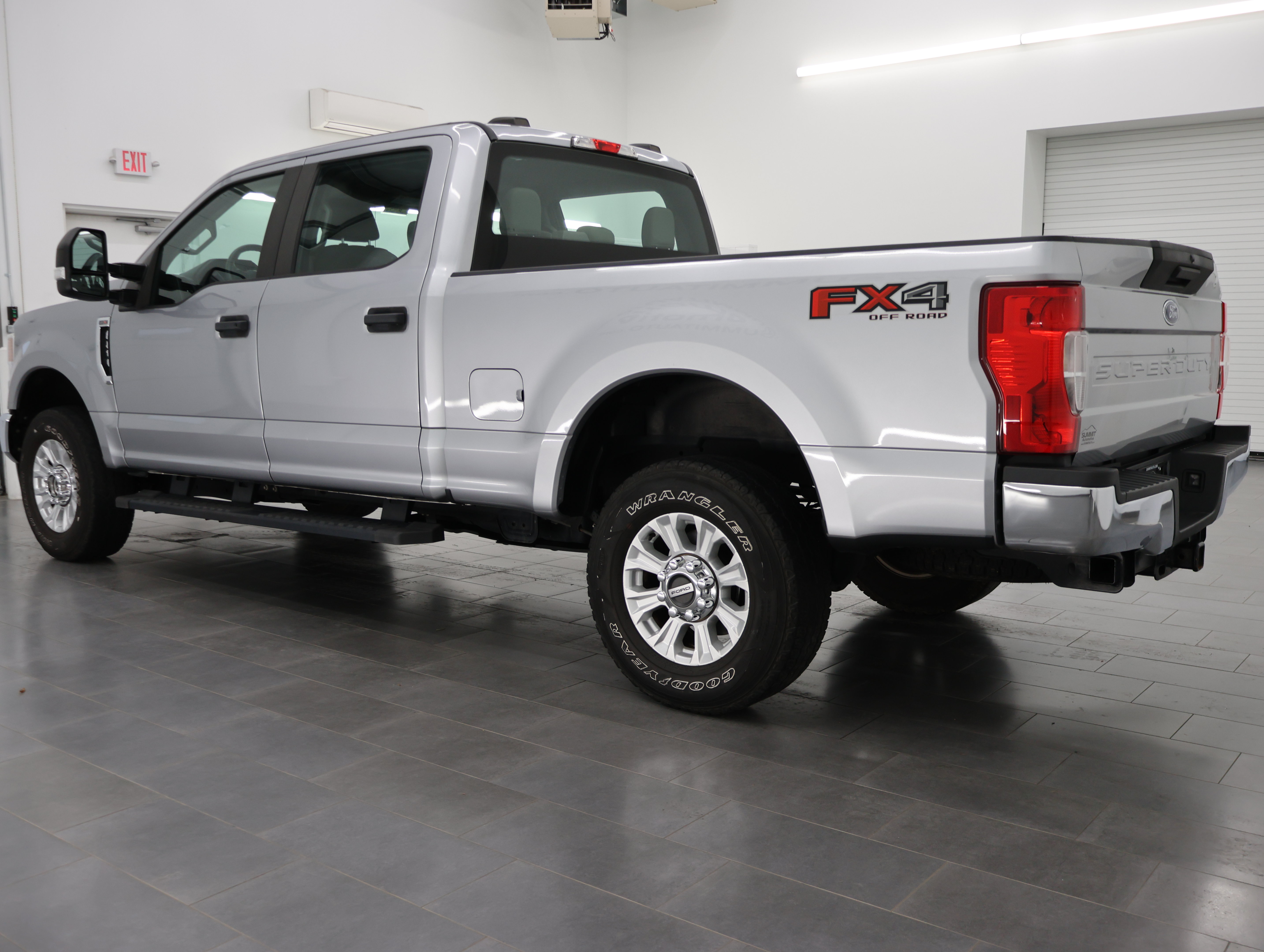 Used 2020 Ford F250 XL w/ STX Appearance Package AWD/4WD image 6