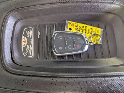 Used 2018 Cadillac Escalade Platinum image 31