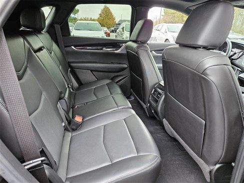 Certified 2025 Cadillac XT5 Premium Luxury image 18