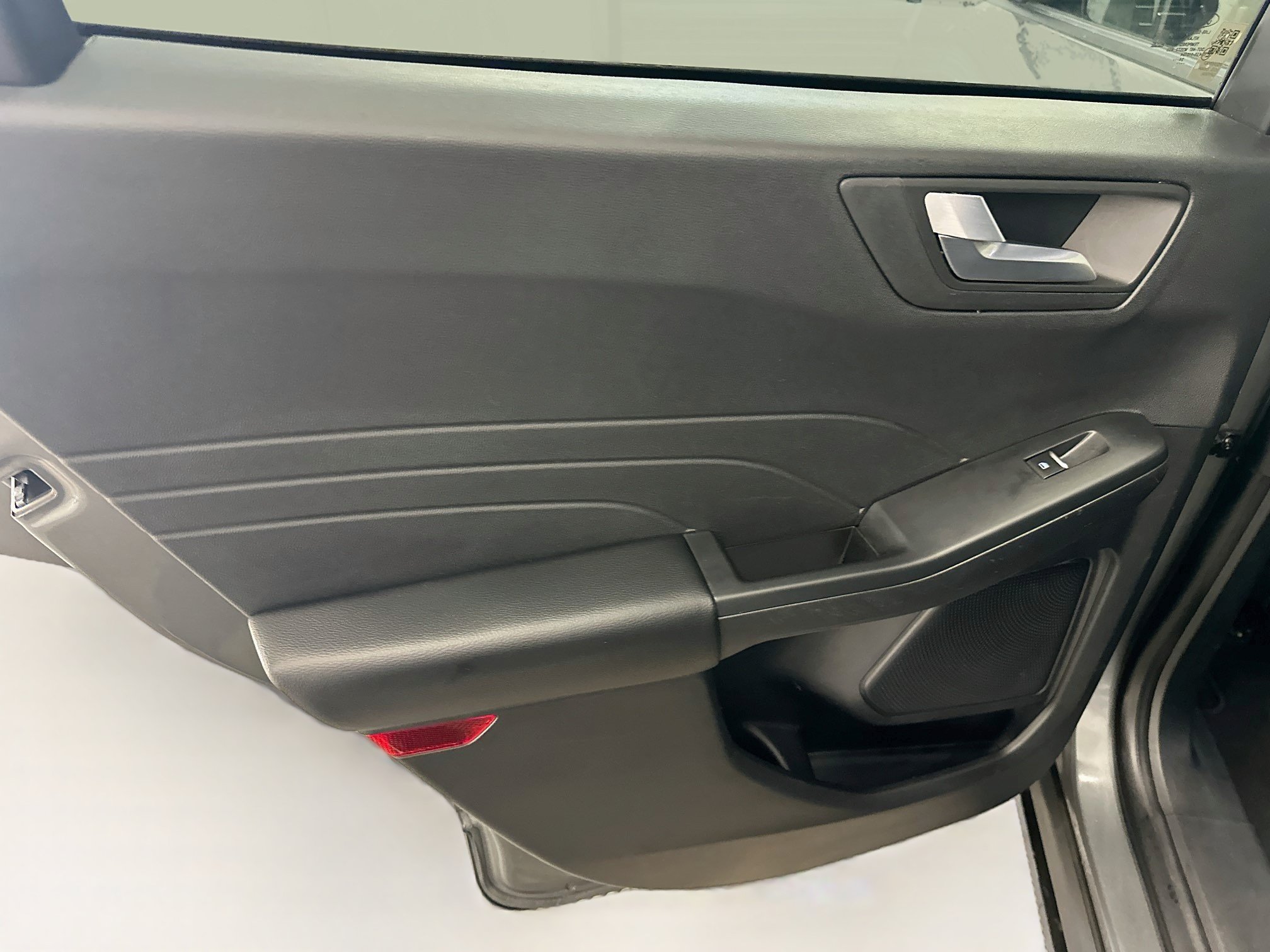 Used 2025 Ford Escape ST-Line AWD/4WD image 27