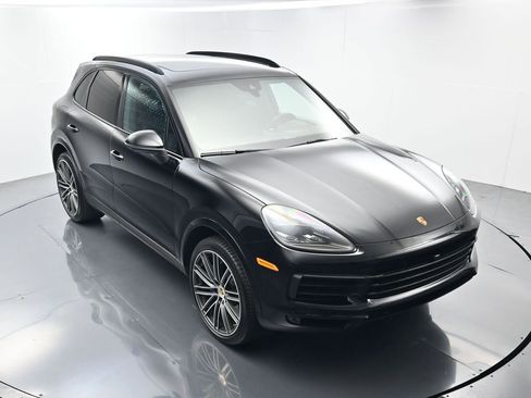 Certified 2021 Porsche Cayenne S AWD/4WD image 43