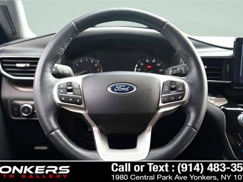 Used 2023 Ford Explorer Limited image 49