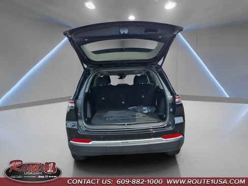 Used 2023 Jeep Grand Cherokee 4WD 4xe w/ Luxury Tech Group II image 20
