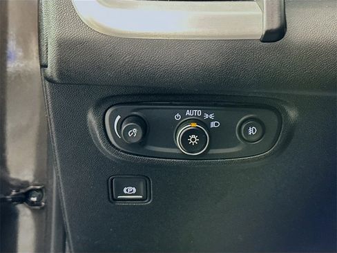 Used 2019 GMC Terrain SLT w/ Preferred Package image 10