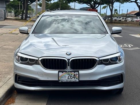 Used 2019 BMW 530e w/ Convenience Package RWD image 7