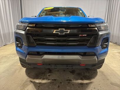 Used 2023 Chevrolet Colorado Z71 w/ Z71 Convenience Package 2