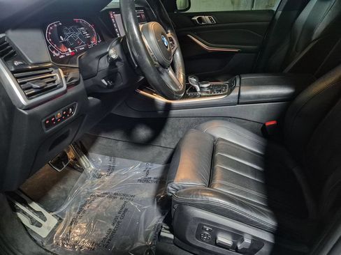 Used 2020 BMW X5 xDrive40i w/ M Sport Package AWD/4WD image 9