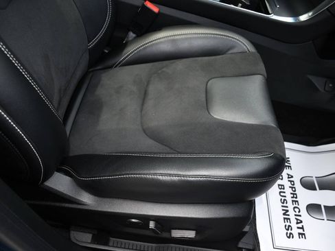 Used 2019 Ford Edge ST w/ Equipment Group 401A AWD/4WD image 26