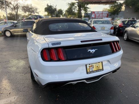 Used 2016 Ford Mustang Premium image 23