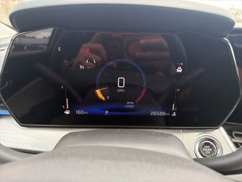 Used 2025 Chevrolet Trax LT image 24
