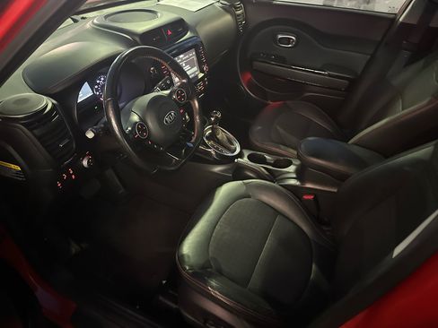 Used 2018 Kia Soul ! w/ Tech Package image 14