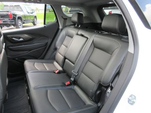 Used 2024 GMC Terrain SLT w/ Infotainment Package II FWD image 23