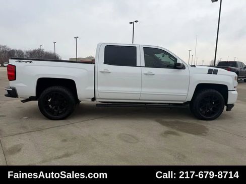 Used 2018 Chevrolet Silverado 1500 LT w/ All Star Edition image 27