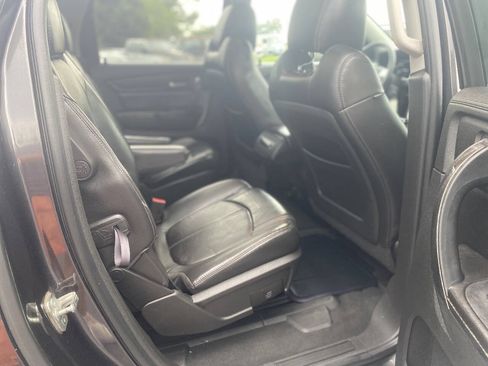 Used 2015 GMC Acadia SLT AWD/4WD image 12