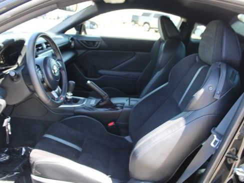 Used 2024 Toyota GR86 Premium RWD image 32