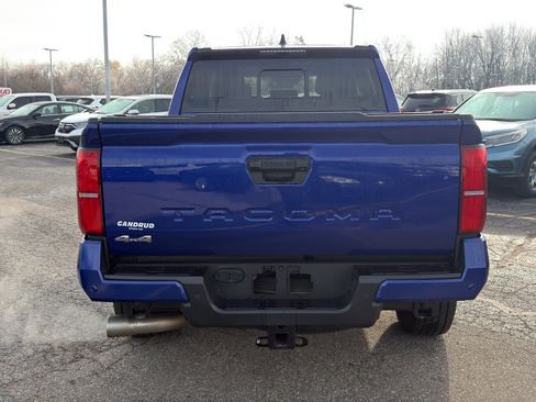 Used 2024 Toyota Tacoma SR5 image 7