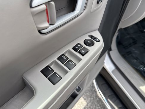 Used 2015 Honda Pilot Touring image 15