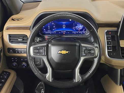 Used 2023 Chevrolet Tahoe Premier AWD/4WD image 15