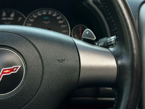 Used 2007 Chevrolet Corvette Coupe w/ Performance Package image 24