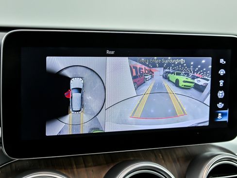 Used 2022 Mercedes-Benz GLC 300 4MATIC image 32