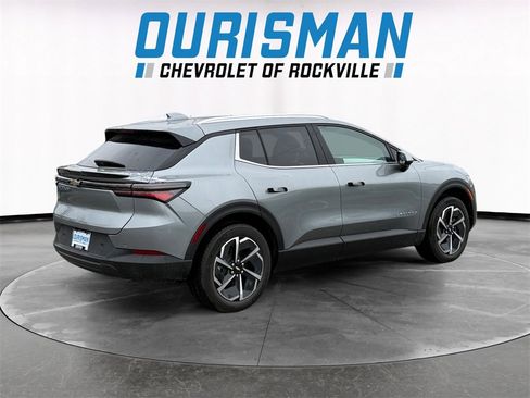 New 2026 Chevrolet Equinox EV LT image 6