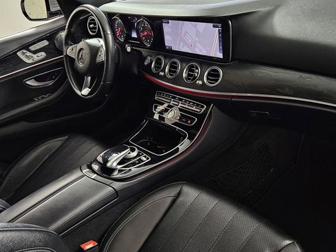 Used 2017 Mercedes-Benz E 300 E 300 image 30