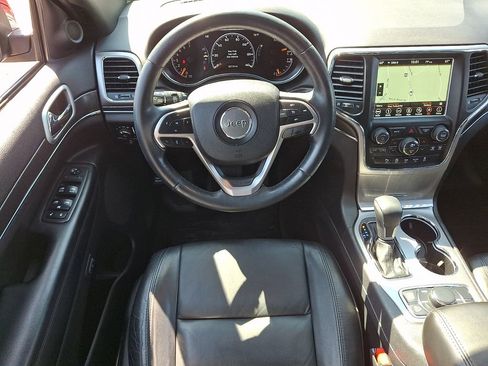 Used 2018 Jeep Grand Cherokee Limited AWD/4WD image 12