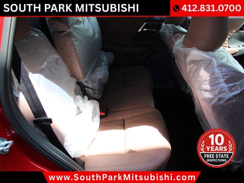 New 2025 Mitsubishi Outlander SEL image 15