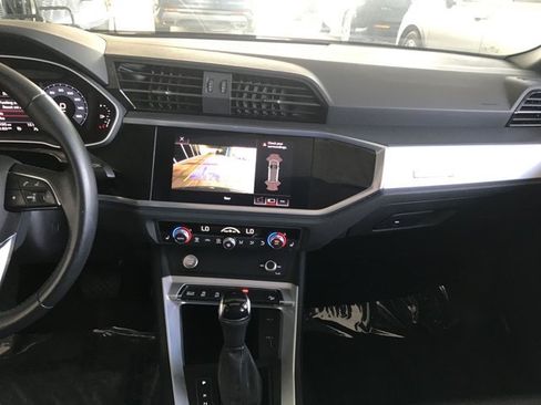 Used 2020 Audi Q3 2.0T Premium w/ Convenience Package AWD/4WD image 15