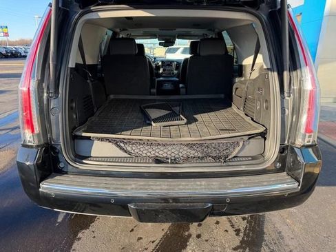 Used 2020 GMC Yukon Denali image 7