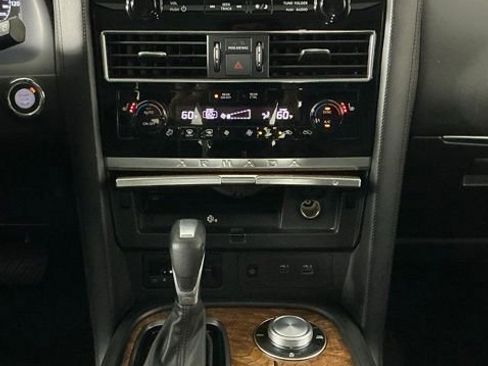 Used 2021 Nissan Armada SL w/ Captain's Chairs Package AWD/4WD image 18