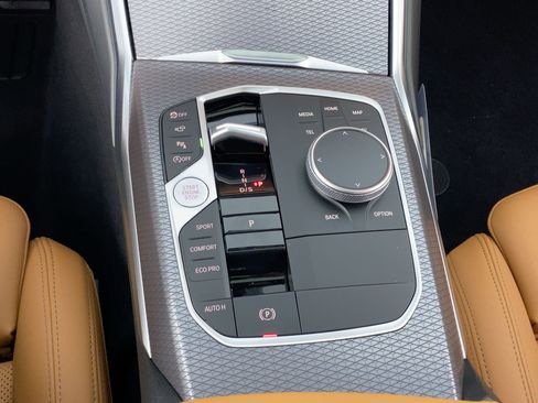 New 2026 BMW 330i Sedan w/ Convenience Package image 15