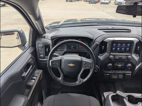 Used 2021 Chevrolet Silverado 1500 LT w/ Convenience Package II AWD/4WD image 3