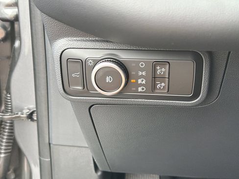 Used 2025 Ford Explorer ST-Line RWD image 7